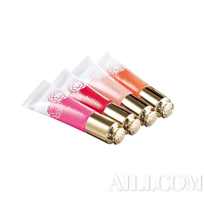 嘟嘟唇被风吹干了怎么和男友愉快的Kiss