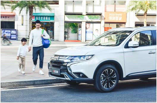 奶爸开车视频教学,奶爸正确用车姿势