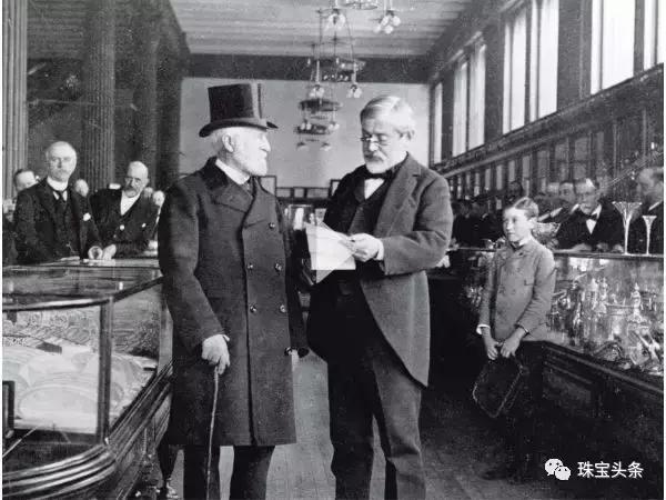 tiffany蒂芙尼高仿,tiffany和蒂芙尼哪个档次高