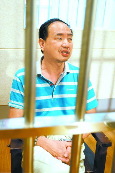 外逃贪官的余生:“囚徒”般活着“盼”着被抓新闻+