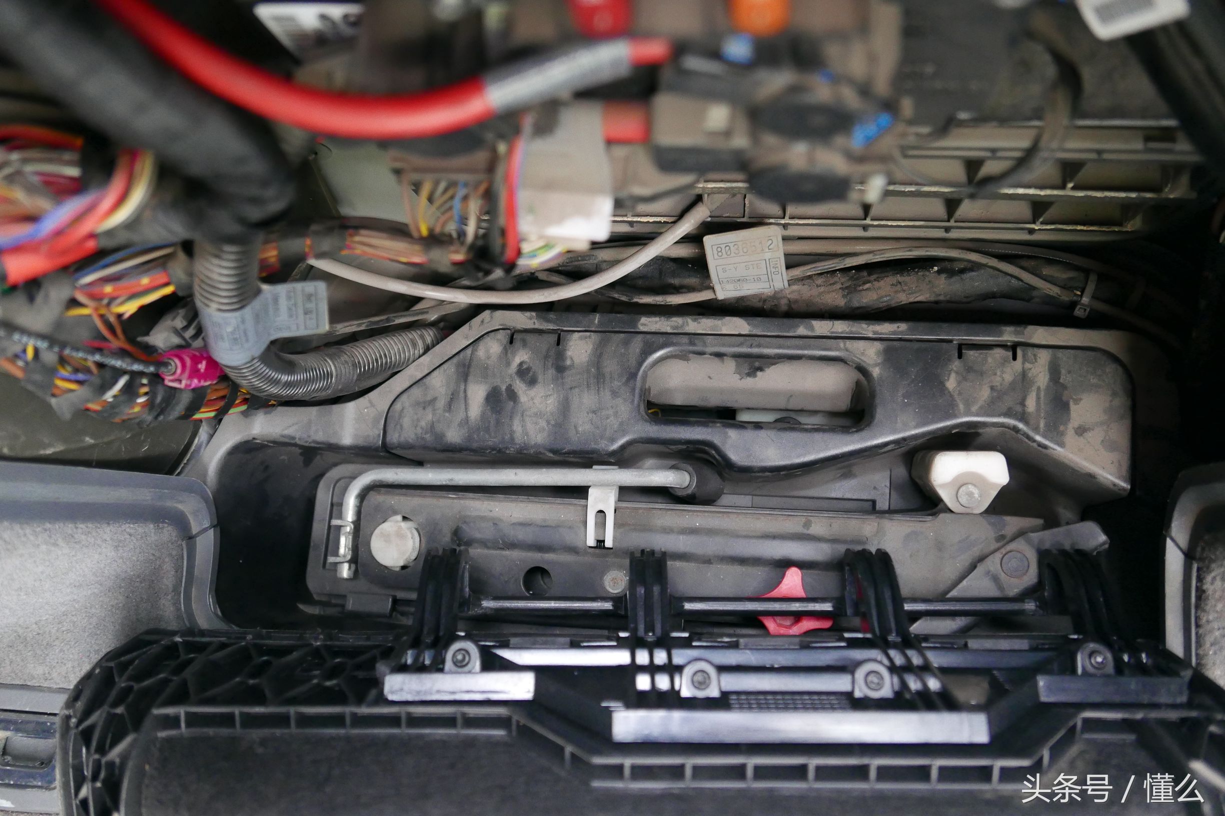 宝马7系m760深蓝色,宝马7系老款e66试驾