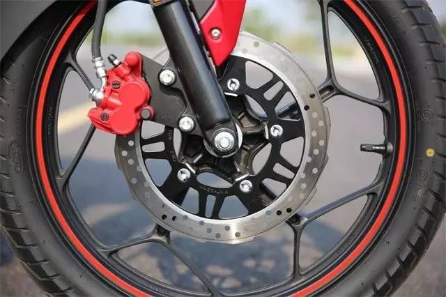 力帆kpr150和豪爵df150哪个好,豪爵df150适合年轻人吗