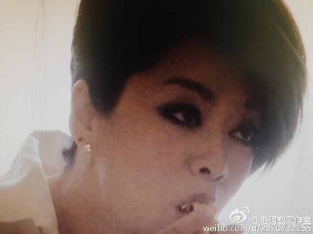 皮毛一体鞋杨幂同款拖鞋,毛阿敏穿拖鞋粤语版