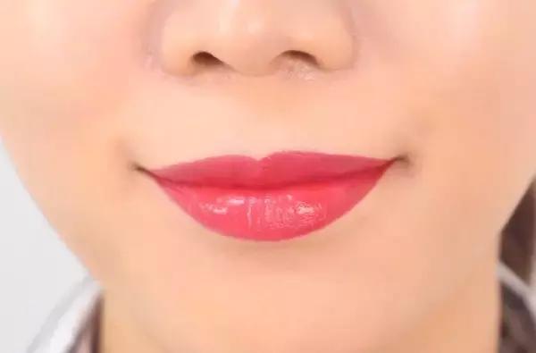 口红护唇的正确方法,护唇口红的正确涂法