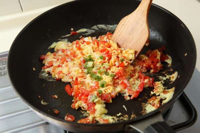 猪肉应该怎样做才好吃,猪肉该怎么做才好吃