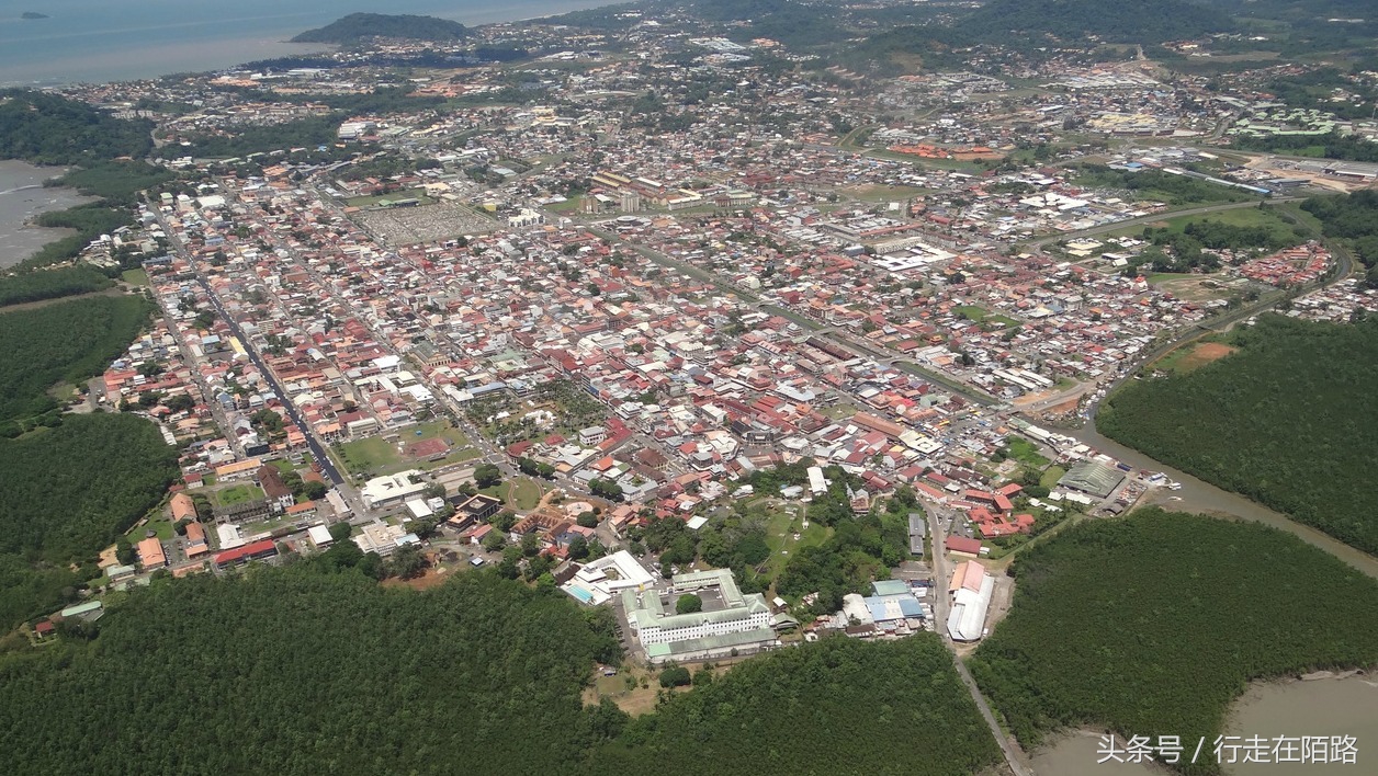 南美洲唯一不想要回主权的国家,全民公投却被全民拒绝