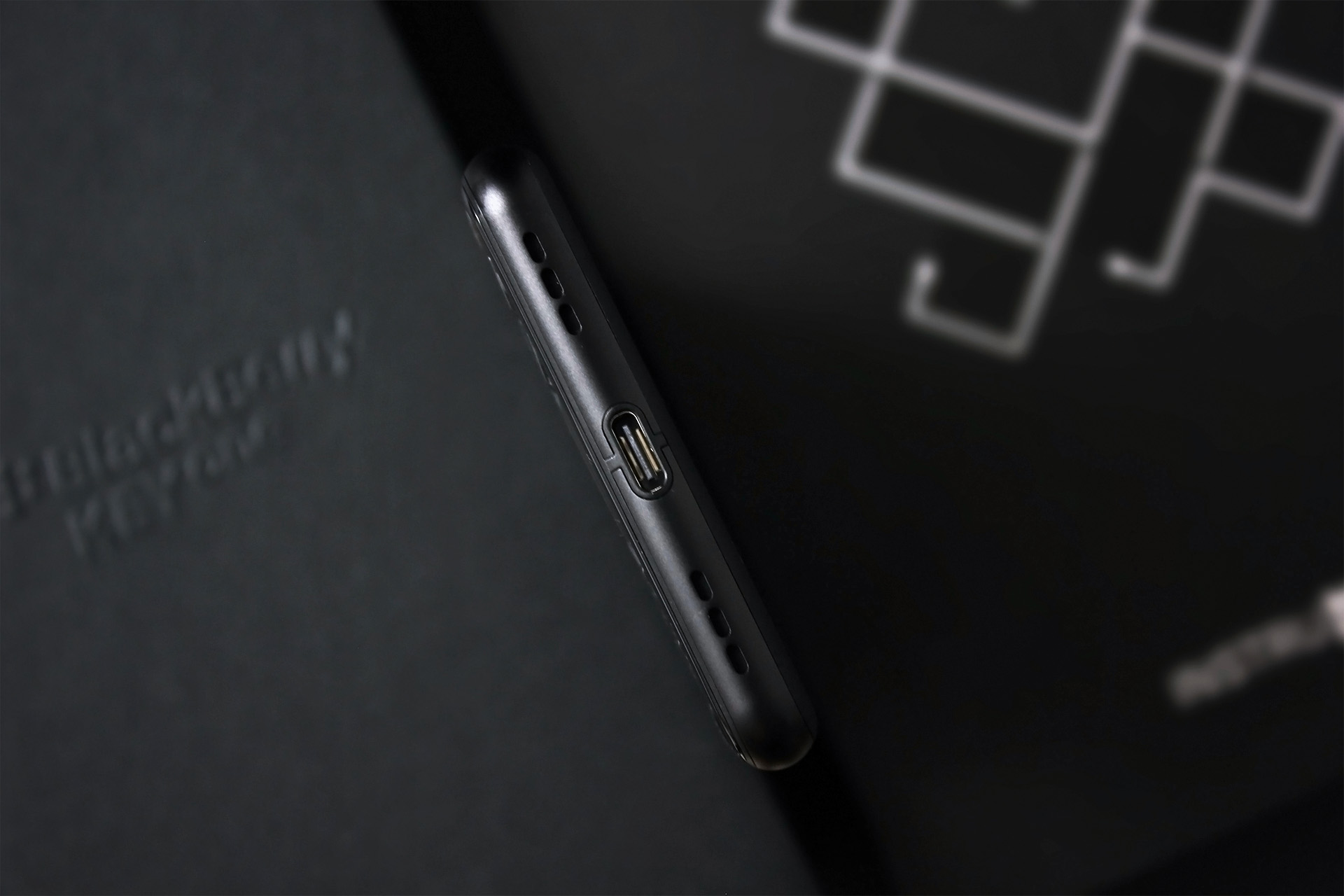 黑莓keyone亲测感受,黑莓KEYONE精英版怎么样