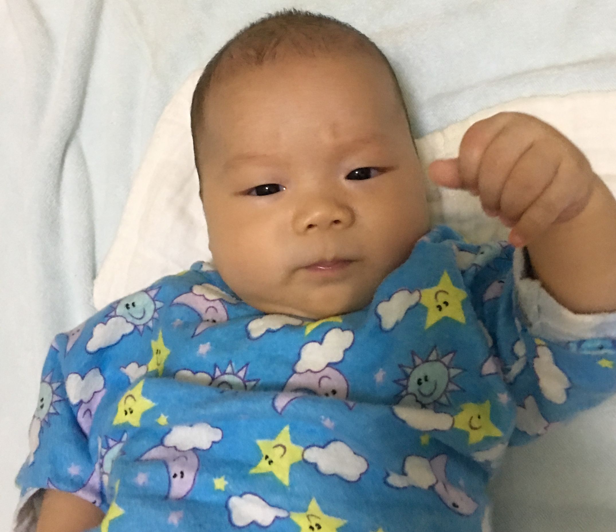 三个月婴儿发育标准表图片,三个月宝宝的发育实录