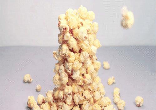 动画长颈鹿高台跳水,今日趣图最新视频