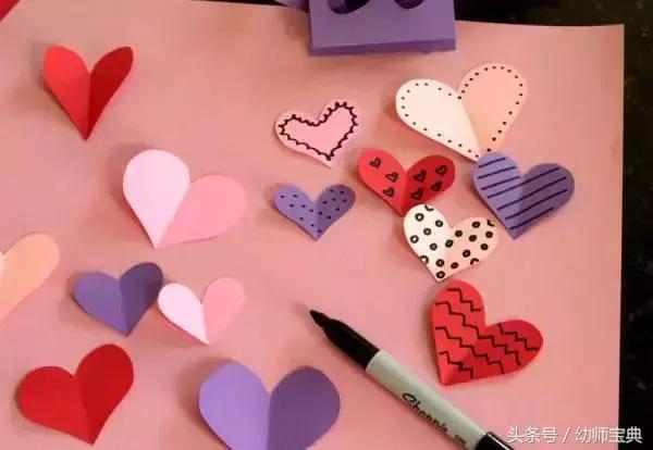 教师过节不收礼呀，收礼只收小贺卡呀，小贺卡！