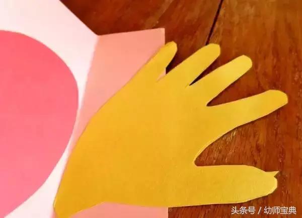 教师过节不收礼呀，收礼只收小贺卡呀，小贺卡！