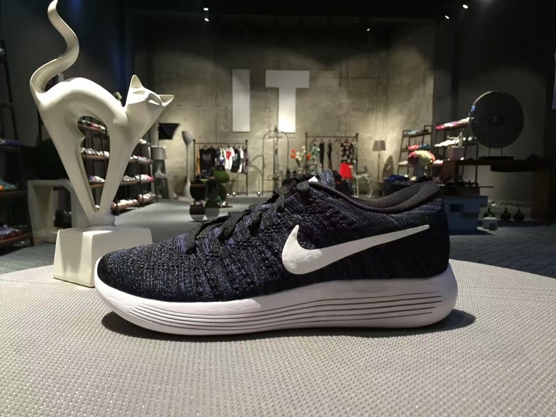 nike登月跑鞋穿搭,nikelegendreact3