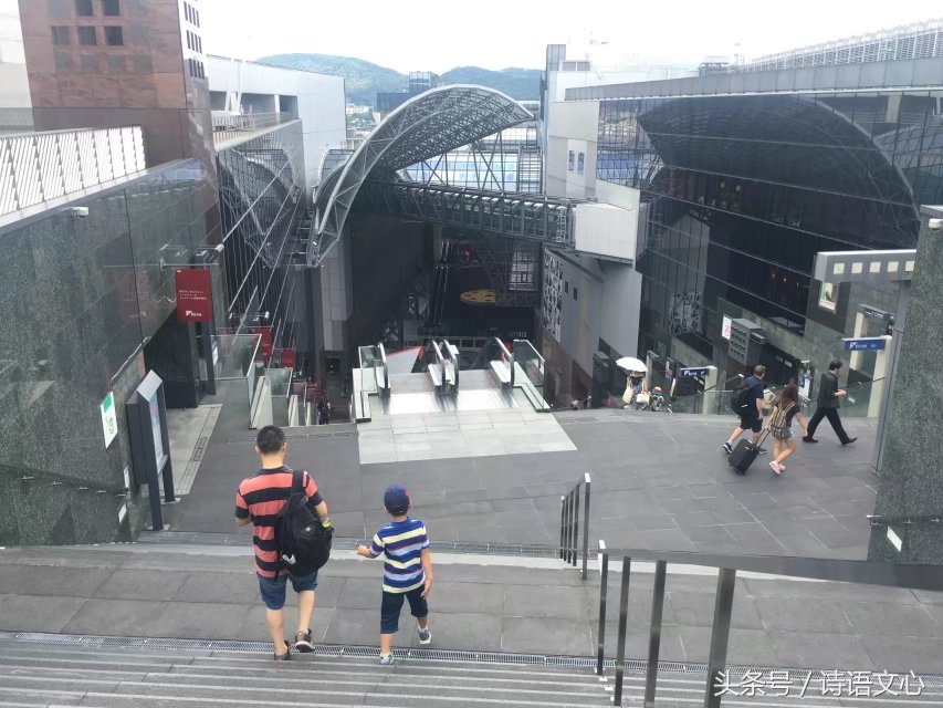 暑假带娃去部队看亲人,带娃去拉练