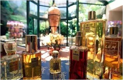 格拉斯小镇,格拉斯玫瑰小镇