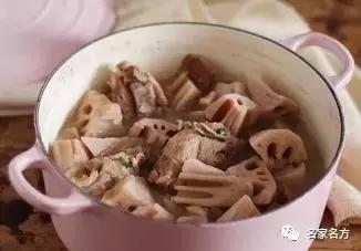 你的骨头正在泡沫化！知名康复专家：一颗洋葱就能帮你找回骨本