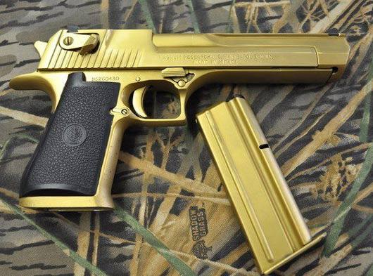 沙漠之鹰与其他枪的对比,沙漠之鹰可以当步枪用吗