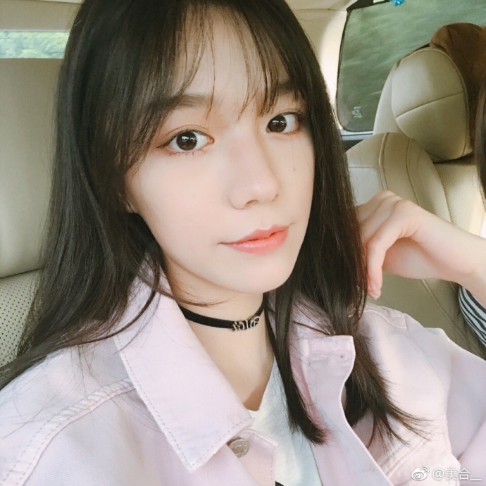 17岁身家百亿，颜值秒杀一众女星的她，用的竟然是这些化妆品？