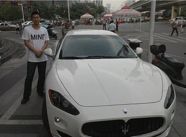 国足座驾比成绩还亮眼,国足球星座驾