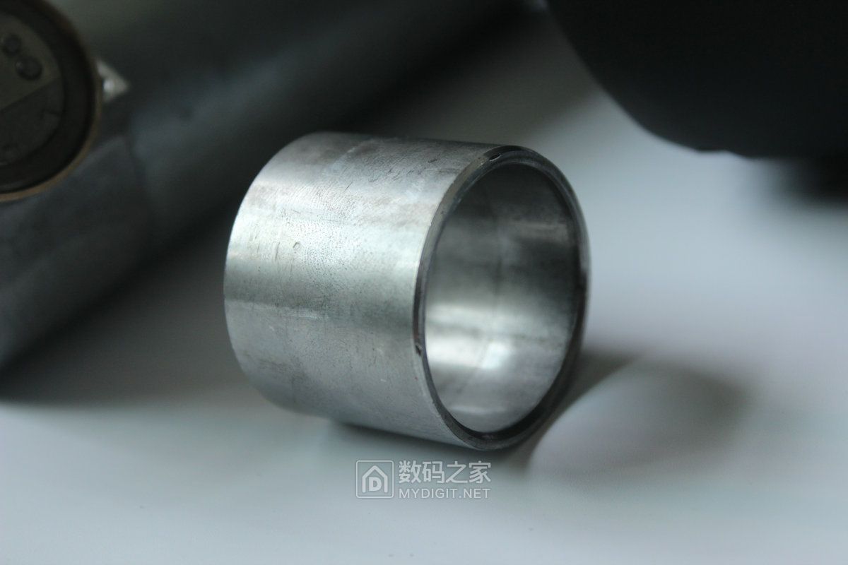 tcl车载充气泵为国产点赞,tcl汽车充气泵