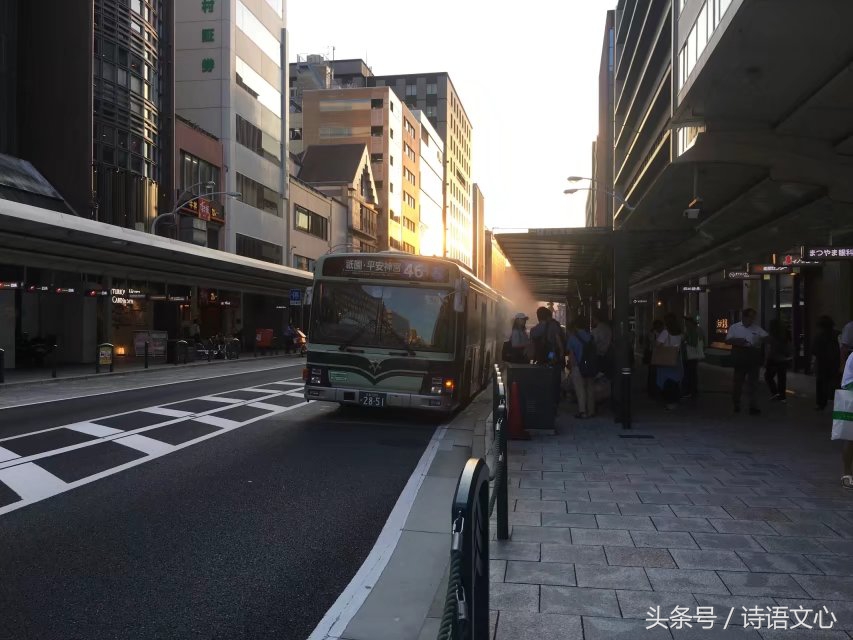 暑假带娃去部队看亲人,带娃去拉练