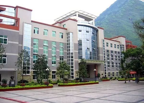 重庆最好的几所中学排名,重庆哪些区县中学录取清华北大