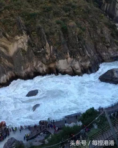 虎跳峡是云南必去之地,虎跳峡是贵州的著名峡谷吗