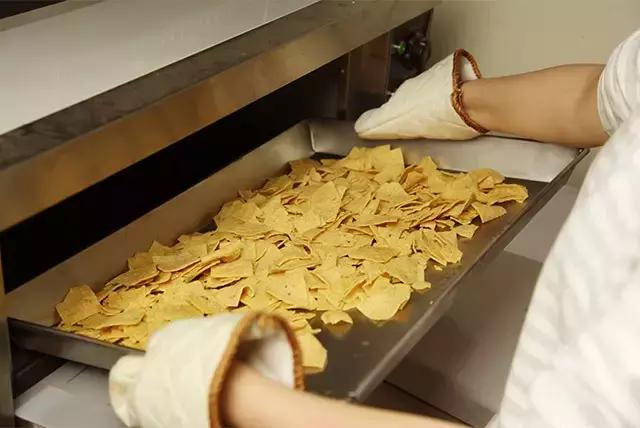 长豆角这样做冬天留着吃特别好吃,长豆角干了还能吃吗