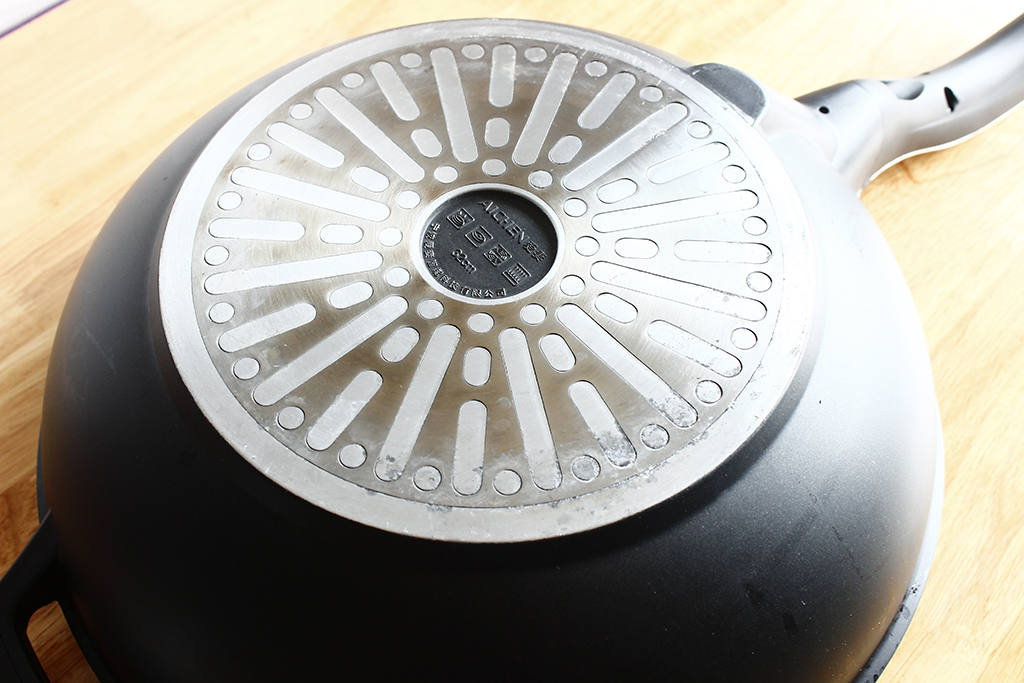 爱妻智能炒锅怎么样,爱妻智能锅不粘锅