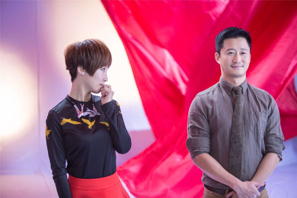 谢楠机场穿什么衣服,谢楠现身机场