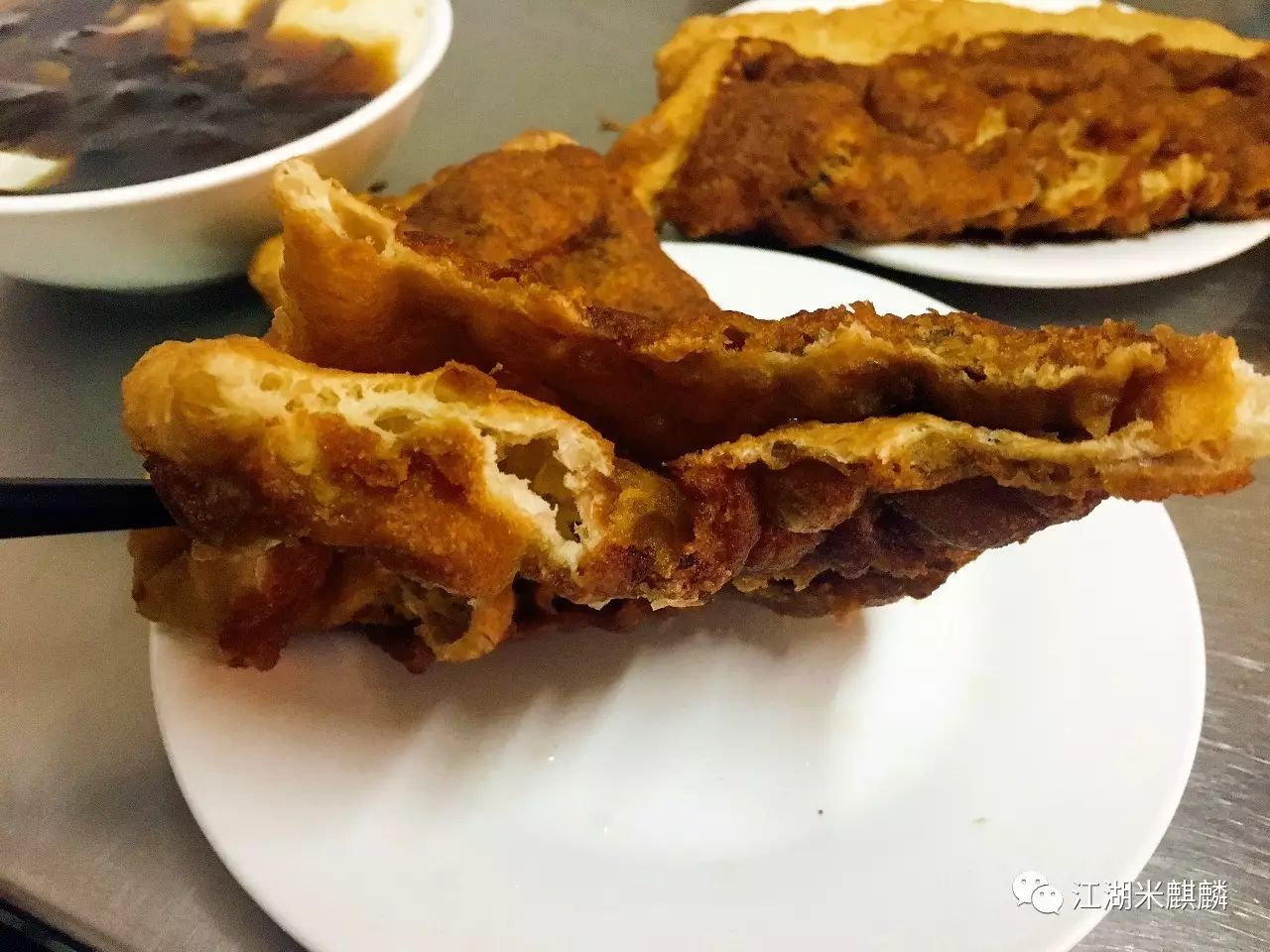 别熬夜了，明天早起2小时，去吃这家早餐限量1000份的油饼吧！