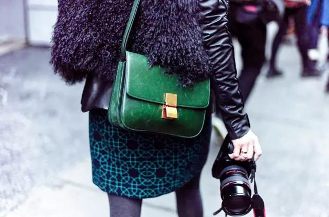 这款复古文艺包包,小众高级感复古包包绿色