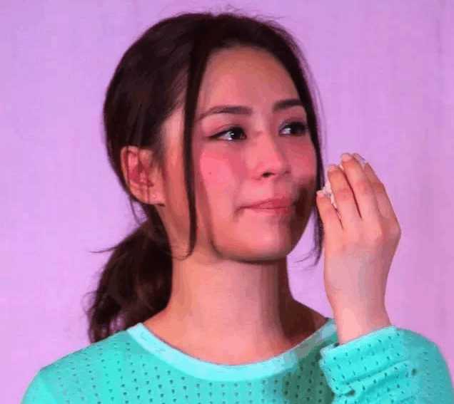 那些因被曝污点斩断演绎生涯的女星,甚至有人邀请阿娇拍AV