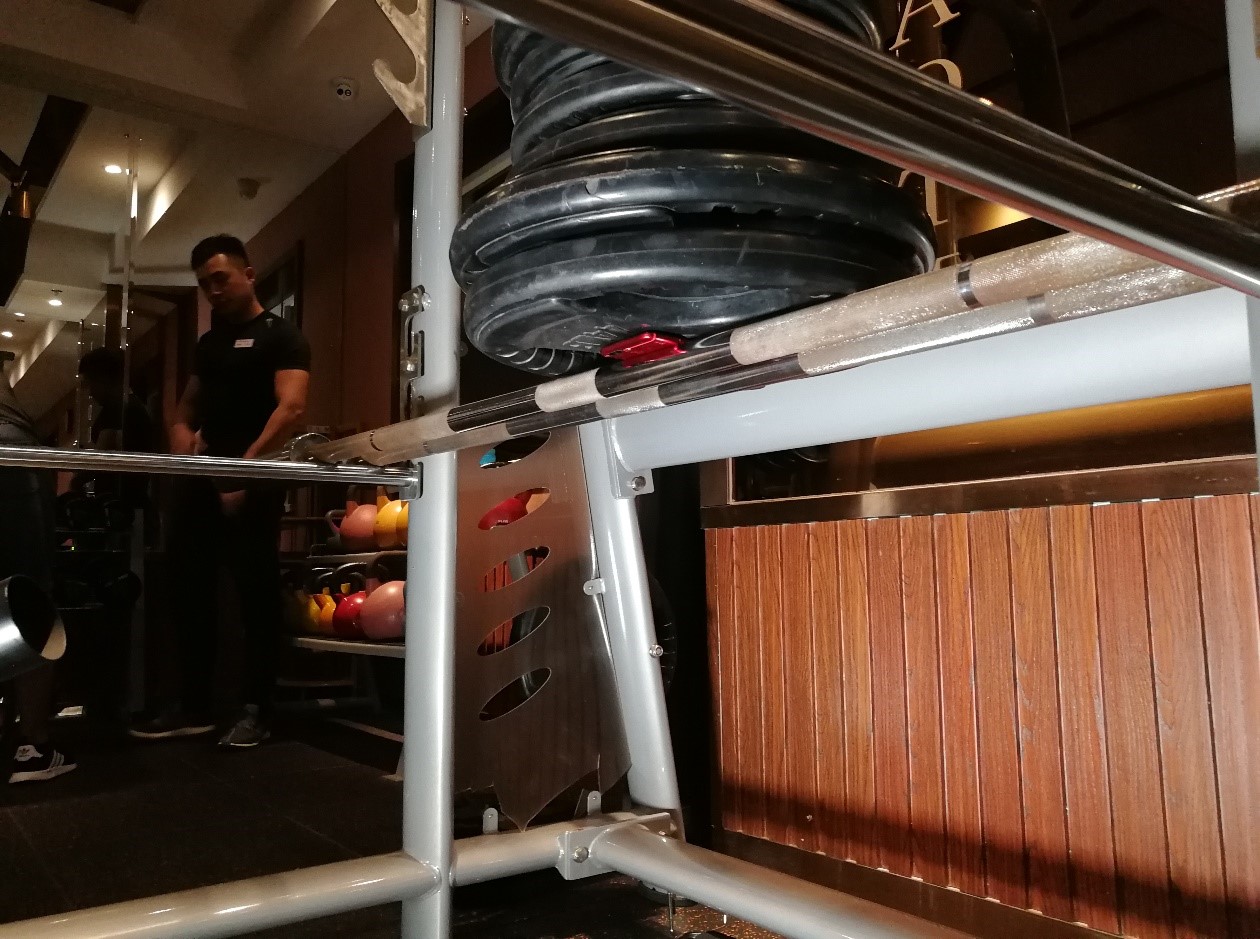 手机被坐弯了一点有影响吗,再也不用担心坐姿问题