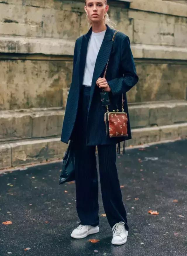 2021什么小白鞋经典又时尚女,小白鞋与运动鞋哪款比较时尚百搭