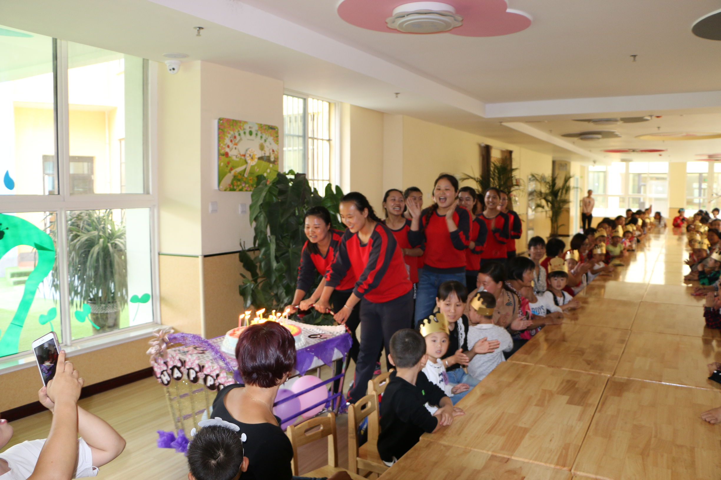 富平：庄里试验区中心幼儿园“森林舞会”主题生日派对