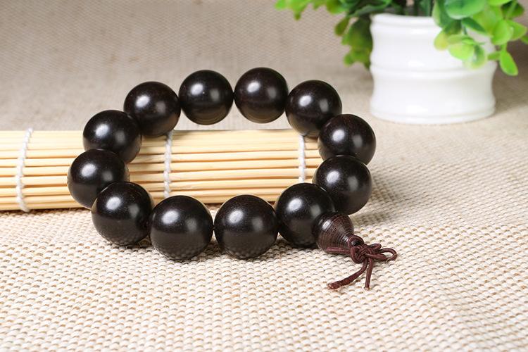 这六种木质手串很养人你知道吗,哪些木料适合做手串