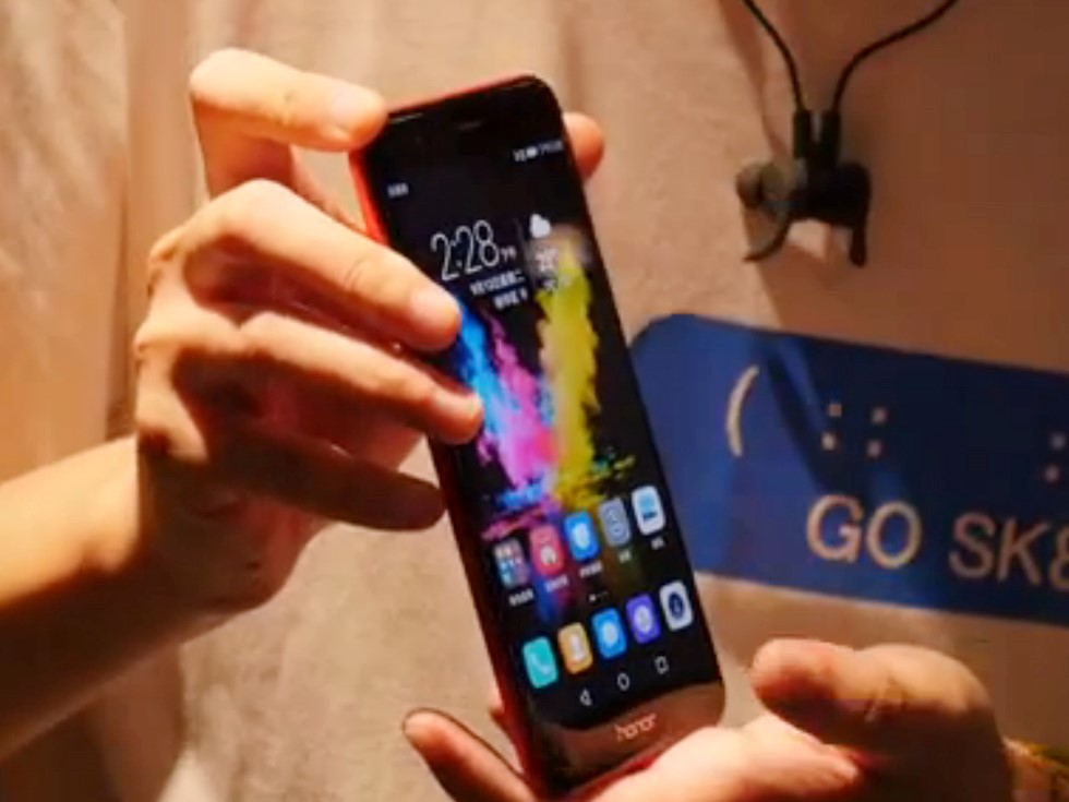 手机容易被坐弯吗,手机被坐弯了还能修吗