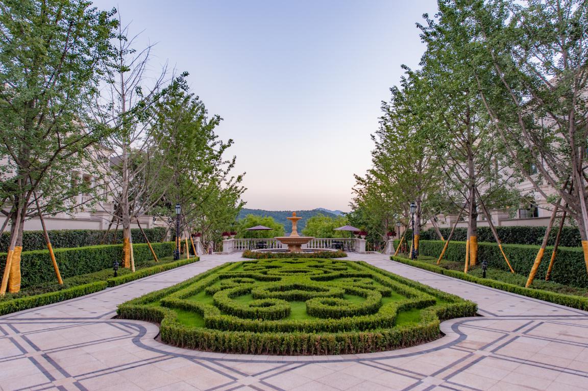 融创玫瑰园52栋装修,融创玫瑰园一线临江大独栋