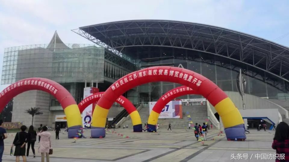 怎样为纺织版权撑起“保护伞”？瓦栏“花型宝”用科技说话