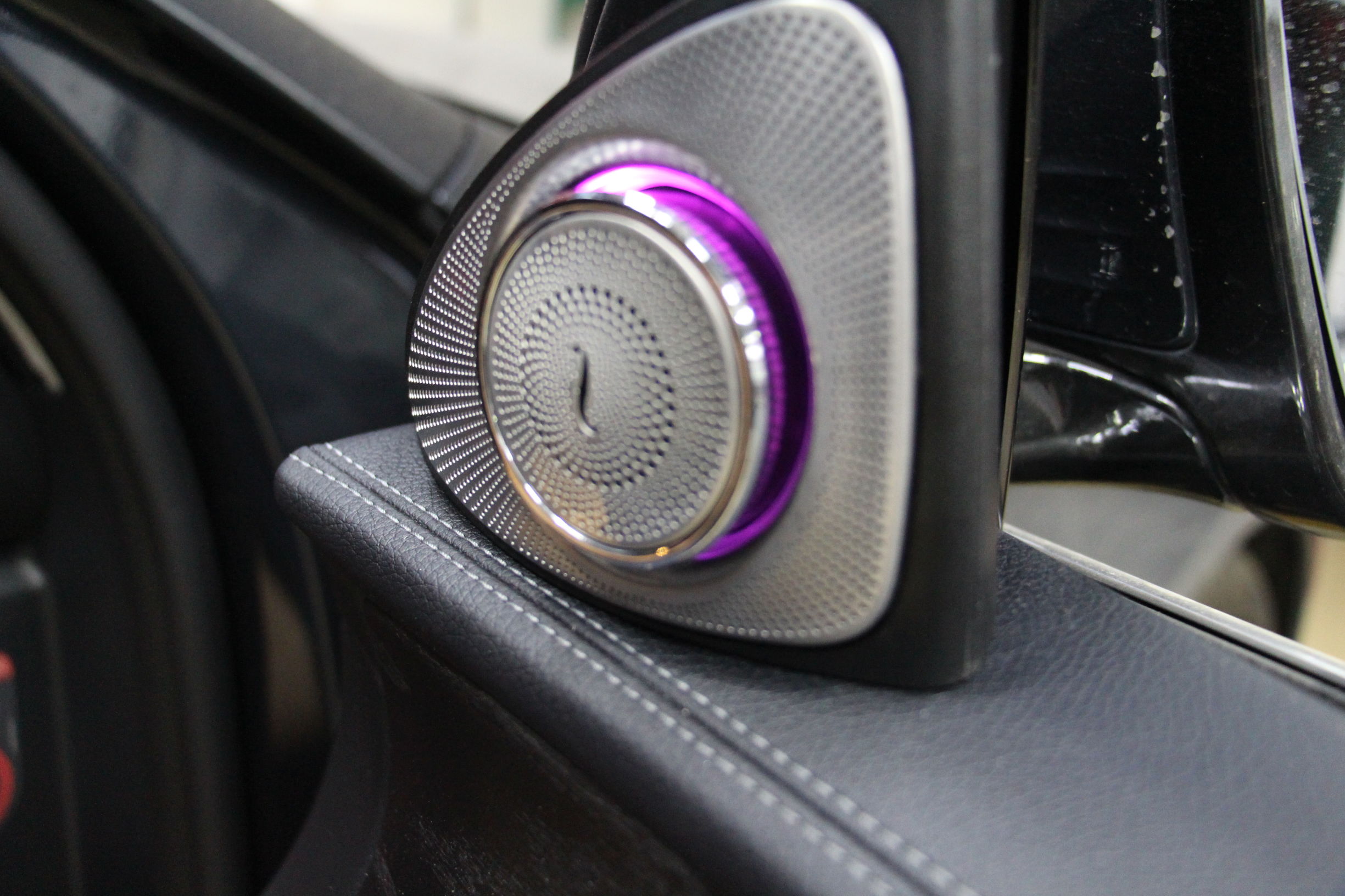 奔驰e普通音响和柏林之声区别,新奔驰e300柏林之声