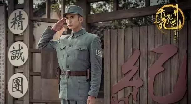 杨幂和热巴的神仙友谊,杨幂和热巴互相安利