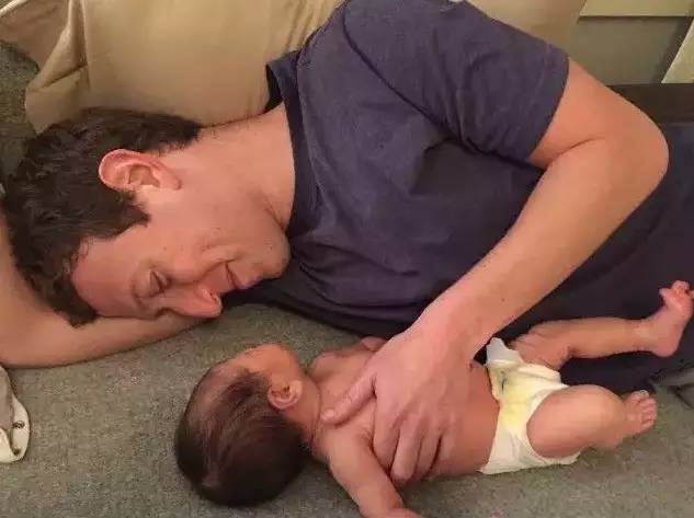 尿不湿是所有父母都该感激的发明，同意的举手