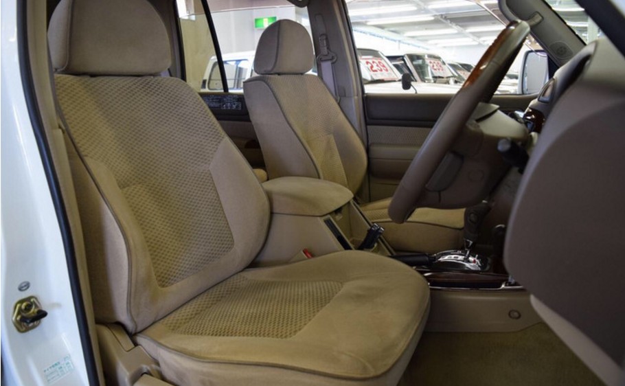 途乐越野车中的搅屎棍,尼桑途乐吉普车