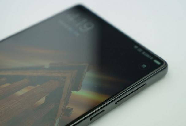 iphone预计什么时候用全面屏,iphone是否快出真正全面屏