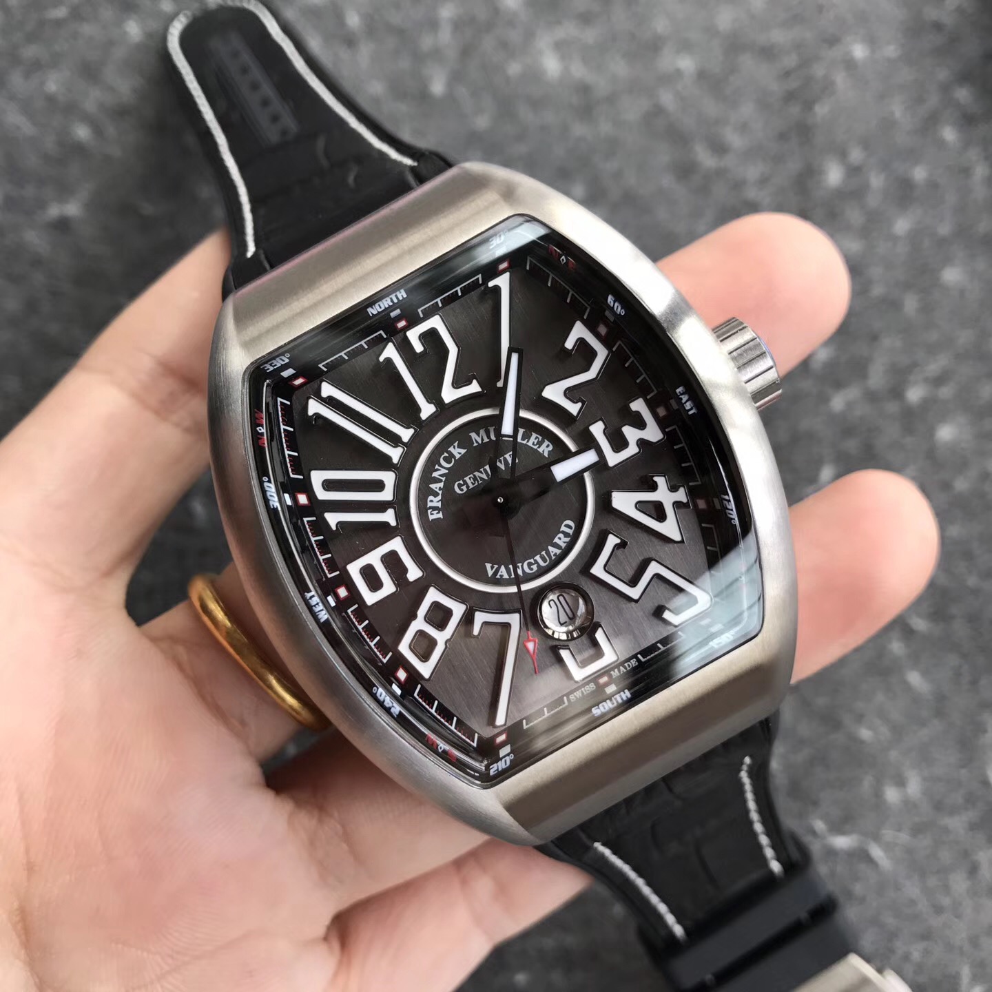 法兰克穆勒机芯满钻,法兰克穆勒男神秘时间腕表