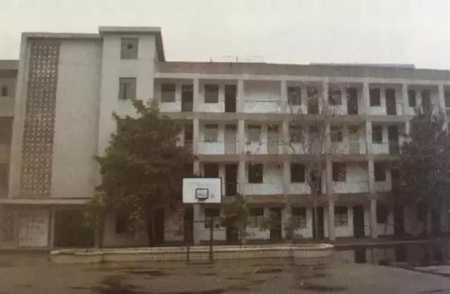 30年30人，身家万亿，居然都是从武汉这个小厂房里走出来的！