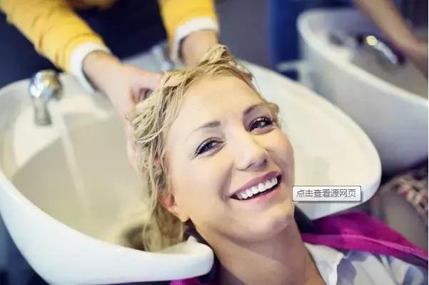 孕晚期去洗头平躺可以吗,孕晚期洗头好还是坐着洗好