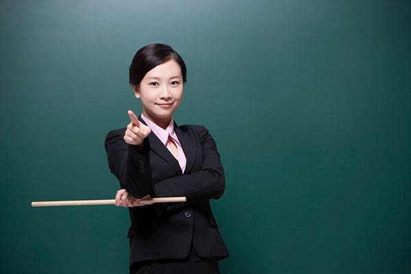 推荐年轻人必读的10本书,年轻人看的书推荐经典