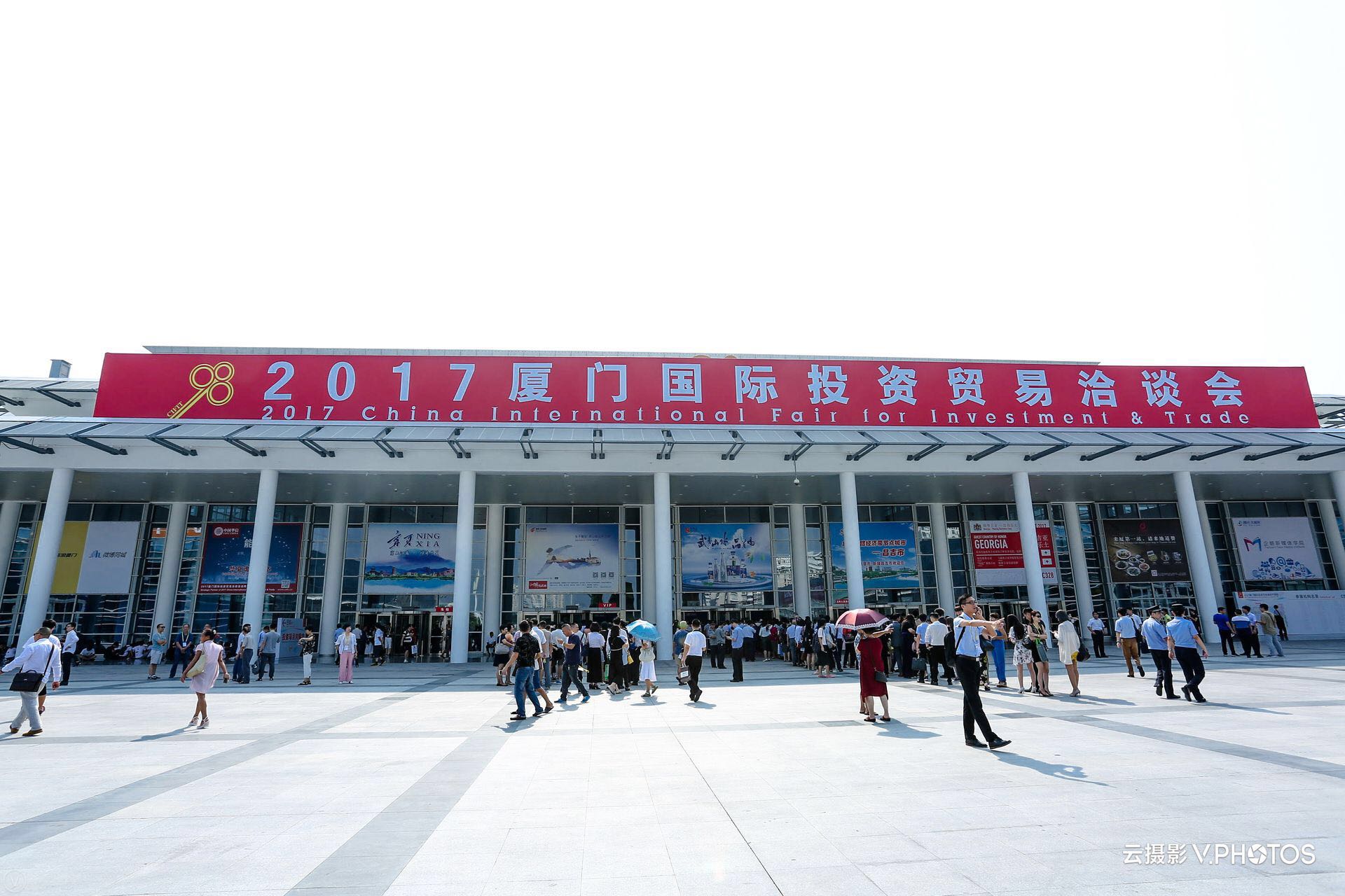 婚嫁同窗郑荣翔：下一个时代，立志成为国内最好的仪式感服务公司