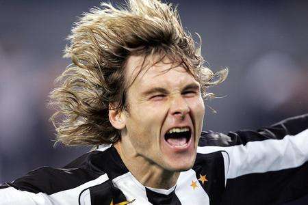 内马尔巴萨时期被哪些球队报价,内马尔巴萨转会费问题